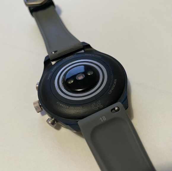 Fossil Sport Smartwatch - Picture 3 of 4